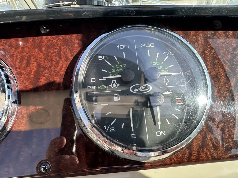 Slide: The Image of Sea Ray Sundancer 260 2010 - 61