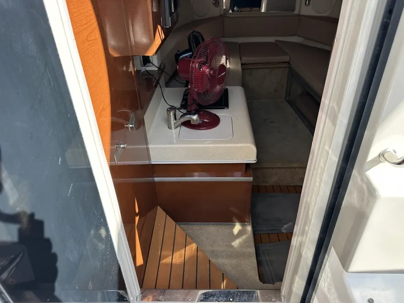 Slide: The Image of Sea Ray Sundancer 260 2010 - 82