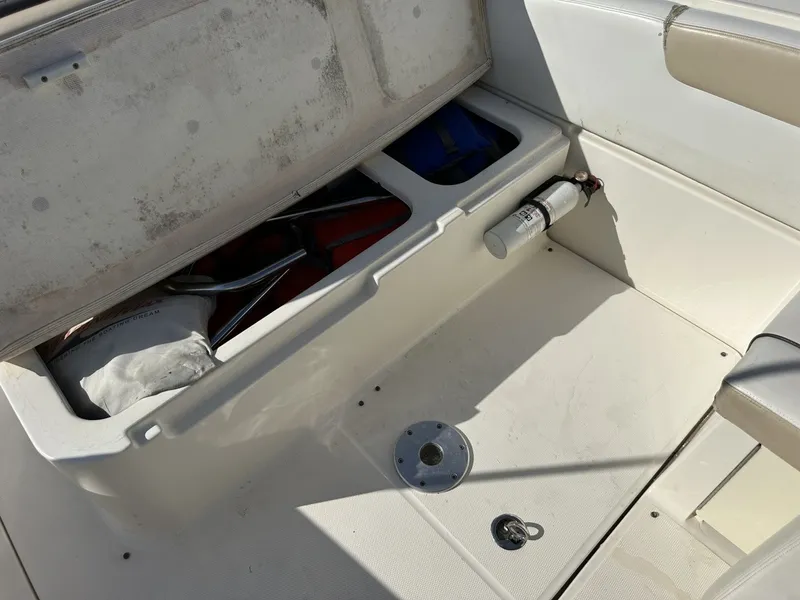 Slide: The Image of Sea Ray Sundancer 260 2010 - 68