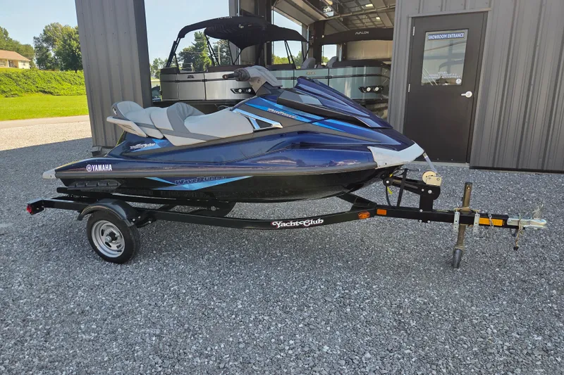 The Image of 2015 Yamaha WaveRunner VX Cruiser on trailer, parked outside showroom. - 0