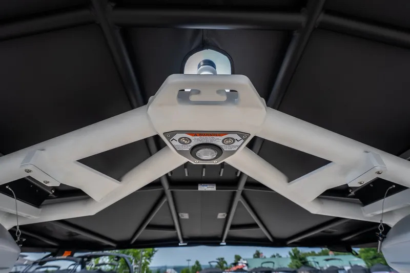 Slide: The Image of 2026 Tigé Z3 boat tower with integrated lighting and warning system. - 33