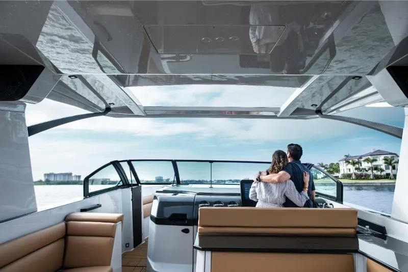 Slide: The Image of 2023-Aviara-AV40-Outboard-MarineMax - 6