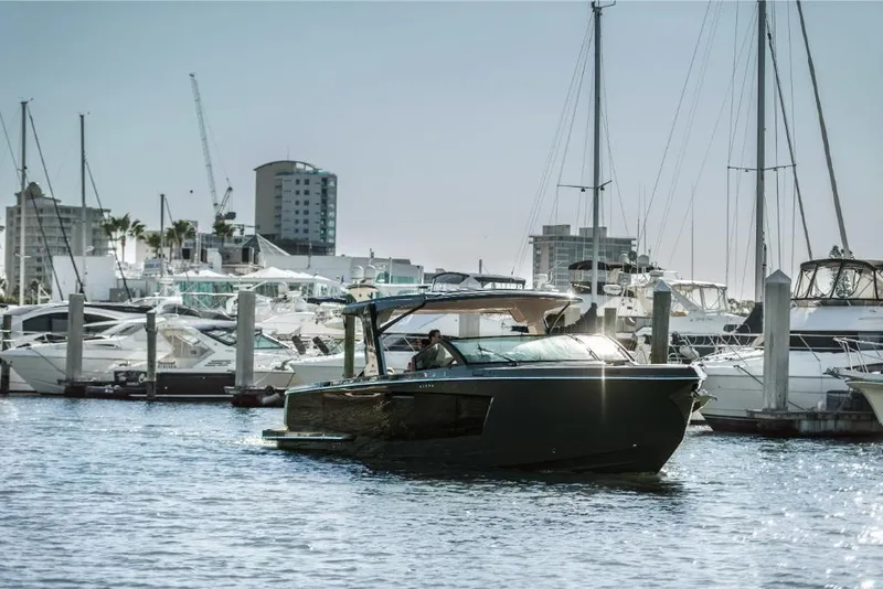Slide: The Image of 2023-Aviara-AV40-Outboard-MarineMax - 3