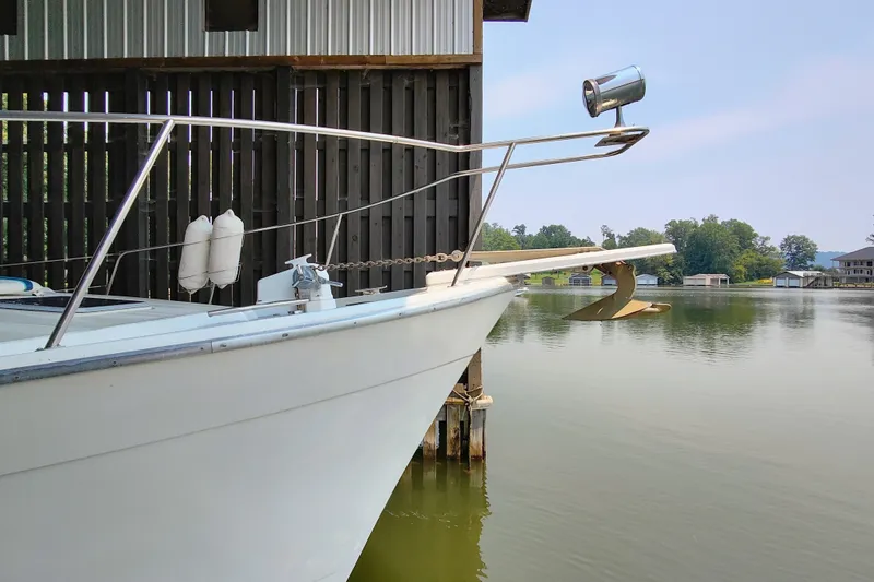 Slide: The Image of Bayliner 3818 Motoryacht 1988 - 3