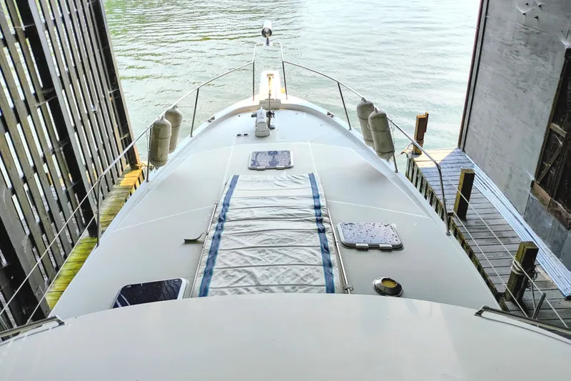 Slide: The Image of Bayliner 3818 Motoryacht 1988 - 18
