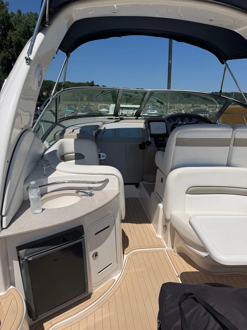 Slide: The Image of Sea Ray Sundancer 320 2006 - 7