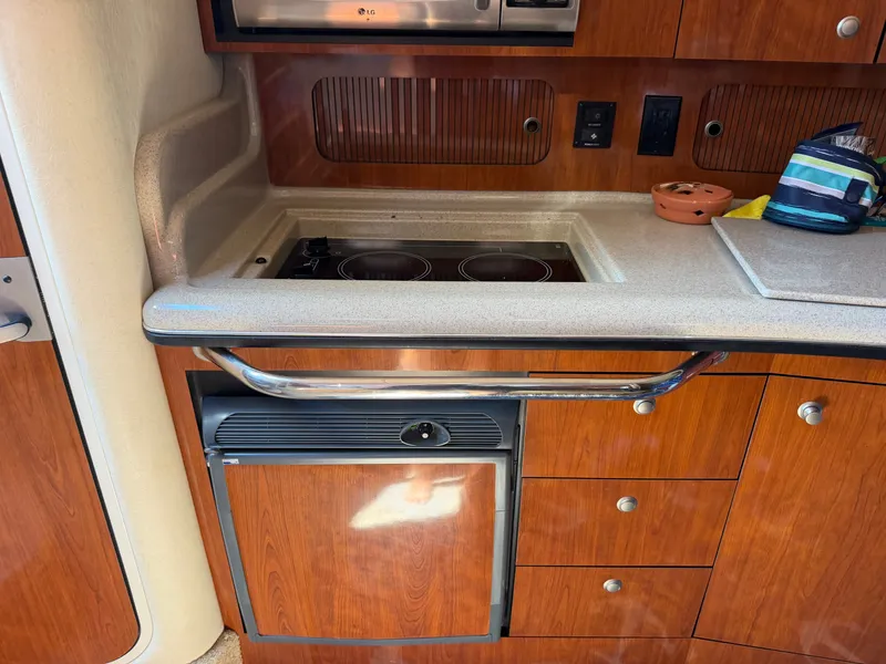 Slide: The Image of Sea Ray Sundancer 320 2006 - 19