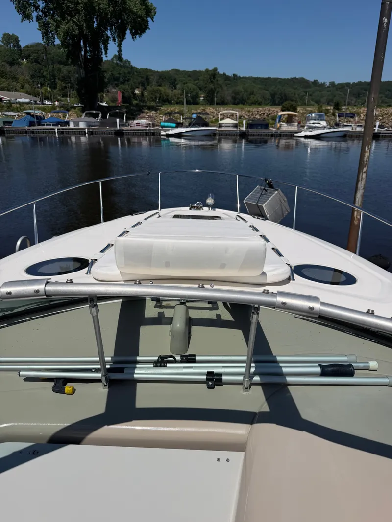 Slide: The Image of Sea Ray Sundancer 320 2006 - 11