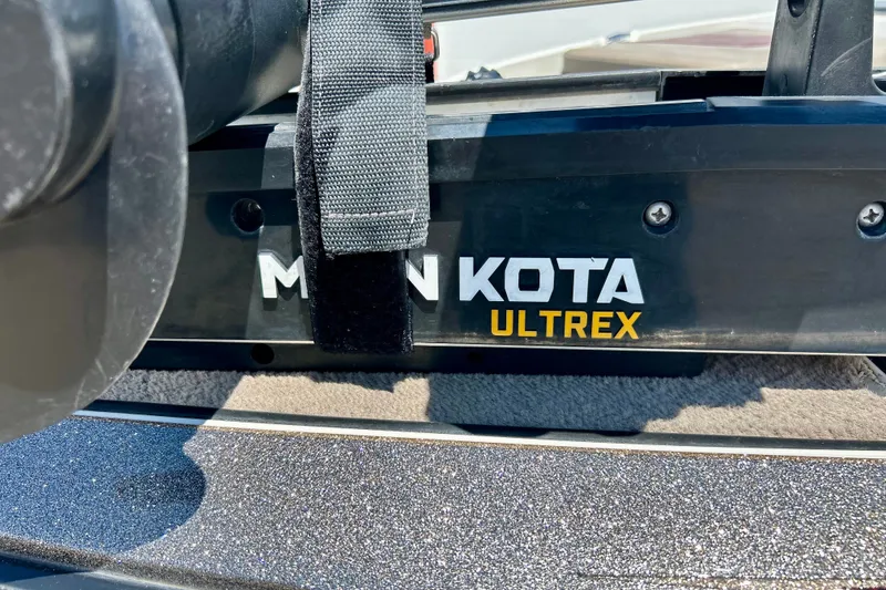Slide: The Image of Minn Kota Ultrex trolling motor on 2006 Ranger 180 Reata boat. - 51