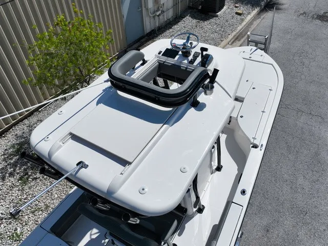 Slide: The Image of Sea Born FX24 Bay 2027 - 7