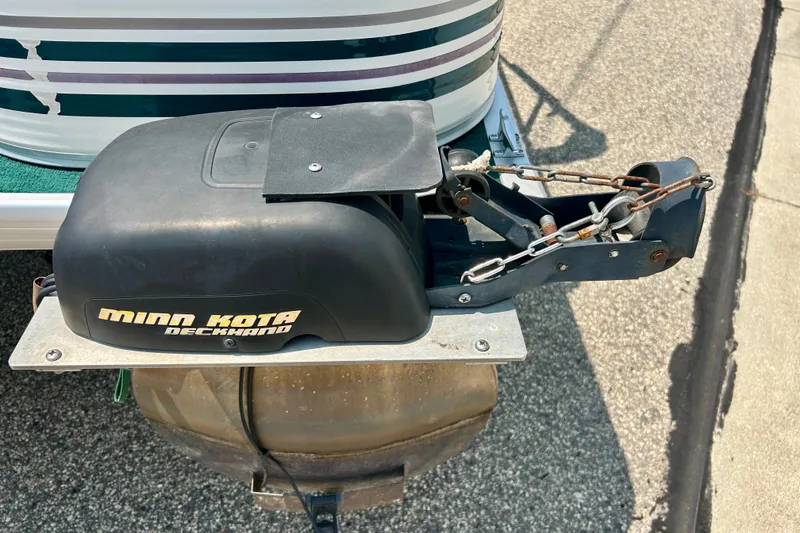 Slide: The Image of Minn Kota Deckhand anchor winch on 2003 Misty Harbor 2080CF boat. - 13