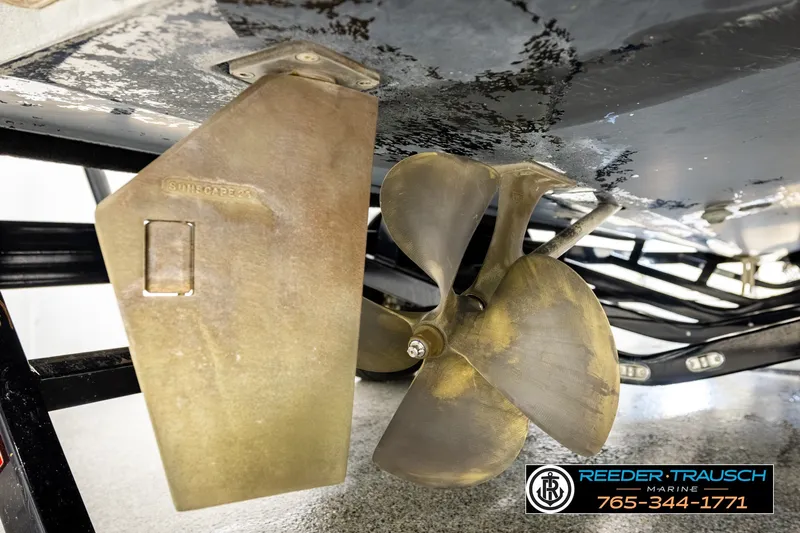 Slide: The Image of Close-up of 2017 Malibu Wakesetter 25 LSV propeller and rudder. - 57