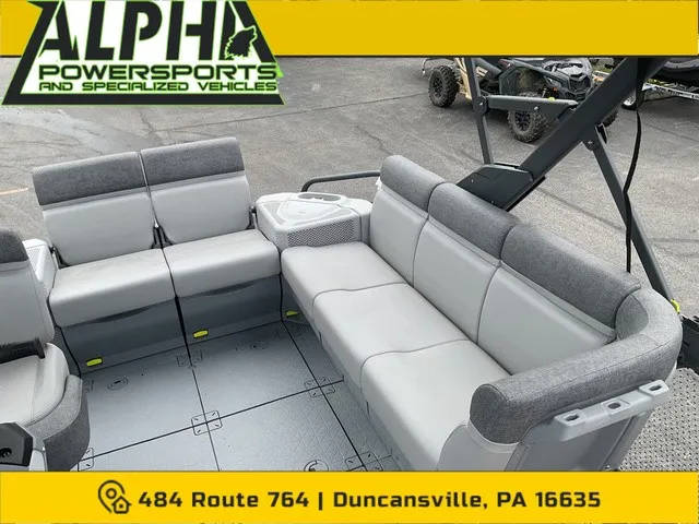 Slide: The Image of Sea-Doo SWITCH SPORT 18 FT 300 HP TECH PKG 2026 - 4