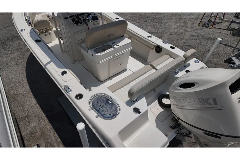 Slide: The Image of 2018 Sea Chaser 22 HFC boat with Suzuki outboard motor, interior view. - 10