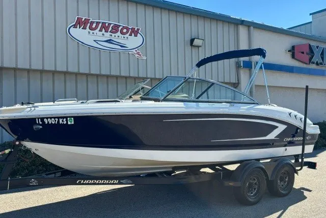 Slide: The Image of 2015 Chaparral 21 SSi Ski & Fish boat on trailer at Munson Ski & Marine. - 1