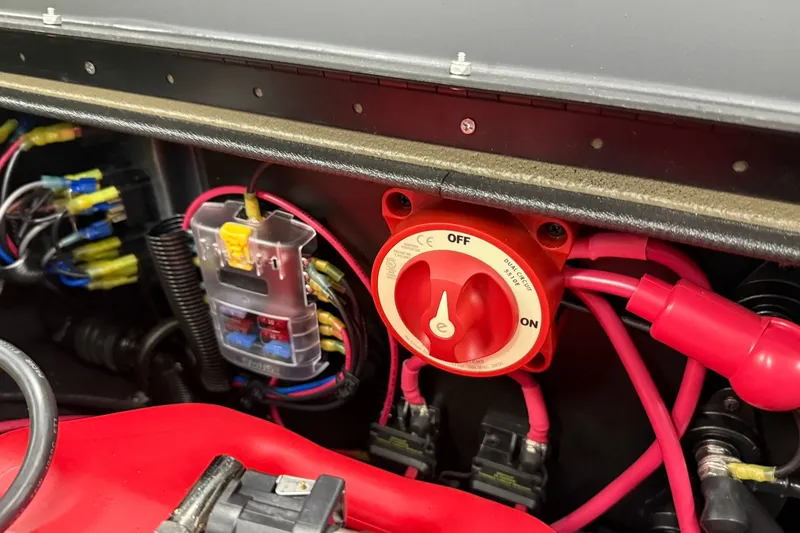 Slide: The Image of Electrical system of 2027 Thor 1754 Thunder Hammer with red switch and wiring. - 6