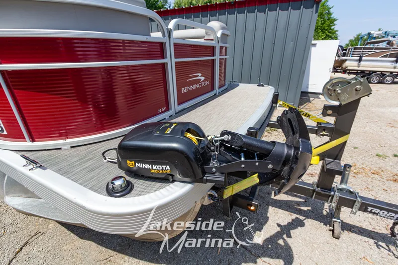 Slide: The Image of 2021 Bennington SV 22 Quad Bench pontoon with Minn Kota Deckhand, at Lakeside Marina. - 11