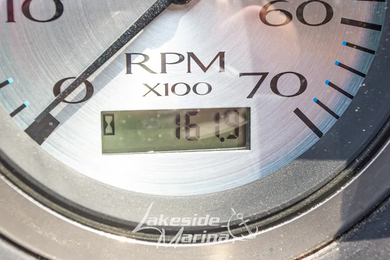 Slide: The Image of Close-up of a Bennington SV 22 Quad Bench 2021 RPM gauge displaying 161.9 hours. - 19
