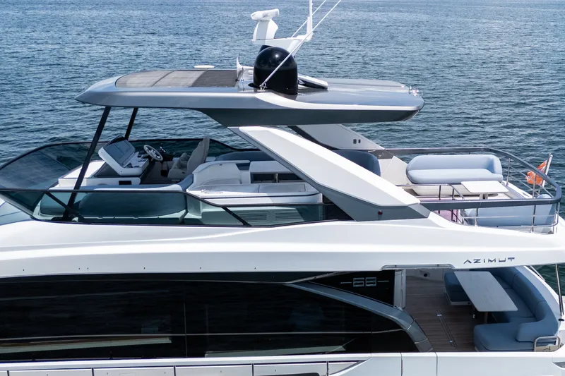 Slide: The Image of Luxury Azimut Fly 68 yacht cruising on open water, 2023 model. - 92
