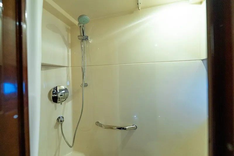 Slide: The Image of Guest shower - 36