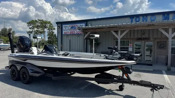 Slide: The Image of Skeeter FXR20 FLEX 2026 - 3
