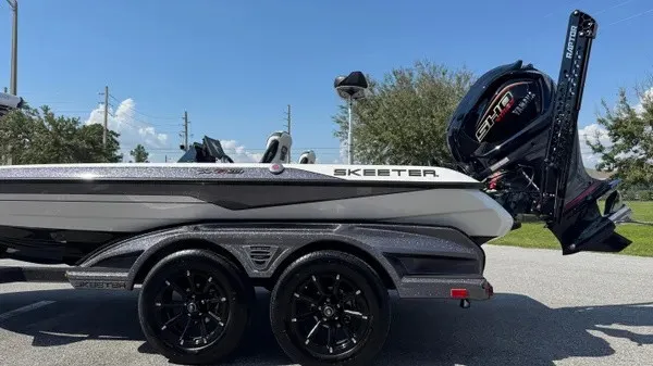 Slide: The Image of Skeeter FXR20 FLEX 2026 - 19
