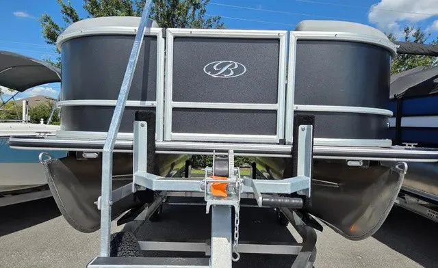 The Image of Bentley Pontoons LE 180 Cruise 2026 - 1