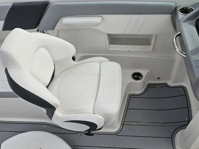 Slide: The Image of A modern, cushioned boat seat in a 2026 Chaparral 23 SSi. - 36