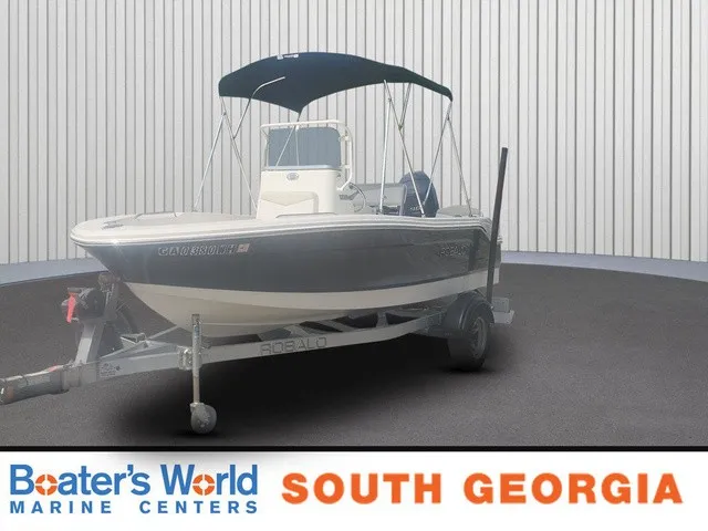 The Image of Robalo R160 Center Console 2016 - undefined