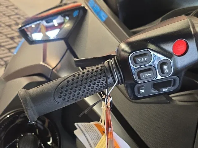 Slide: The Image of Sea-Doo RXT-X 2026 - 14