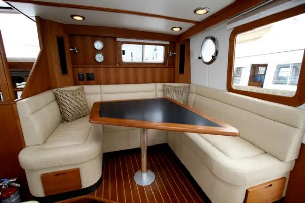 Slide: The Image of Settee - 6