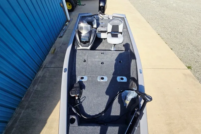 Slide: The Image of 2027 Tracker Pro Team 175 Crappie Edition boat, top view, parked on concrete. - 33