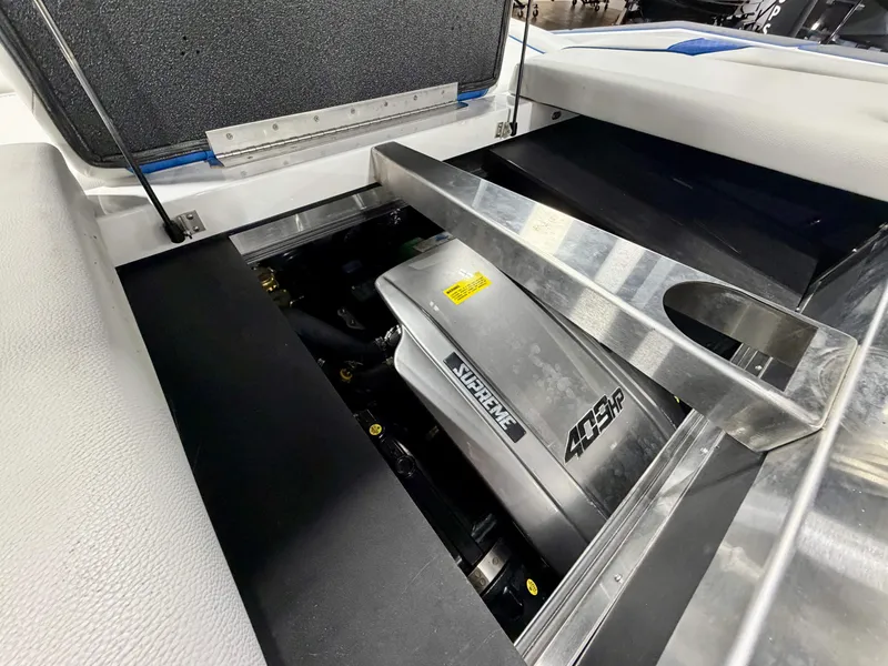 Slide: The Image of Supreme S220 2022 - 15