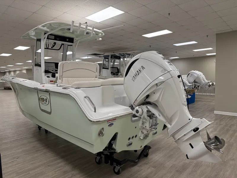Slide: The Image of Sea Hunt Ultra 255SE 2027 - 3
