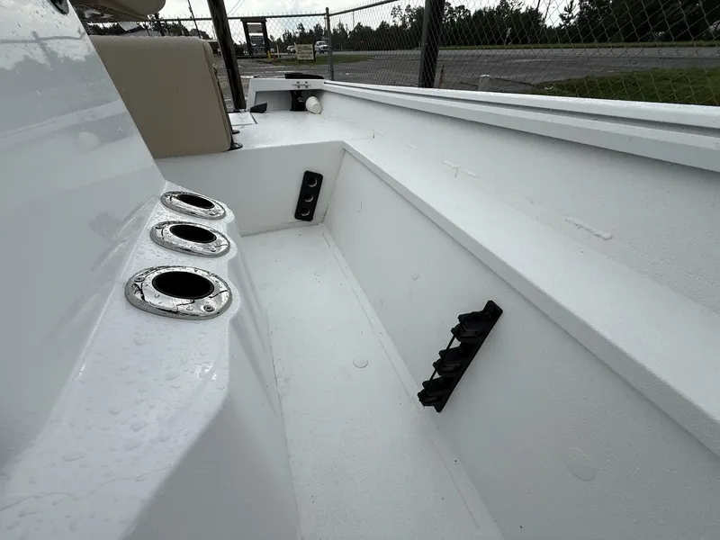 Slide: The Image of G3 Bay 17 BAY-F70 2027 - 10