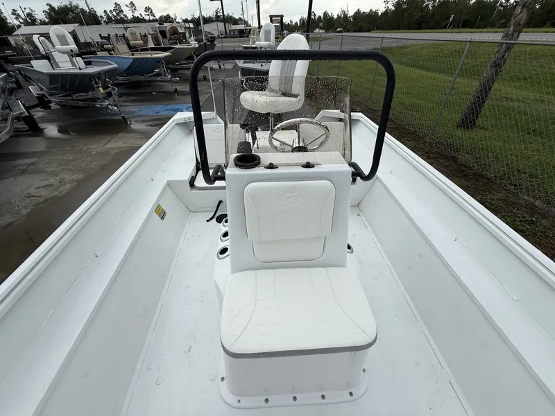 Slide: The Image of G3 Bay 20-F115 WHITE 2027 - 11