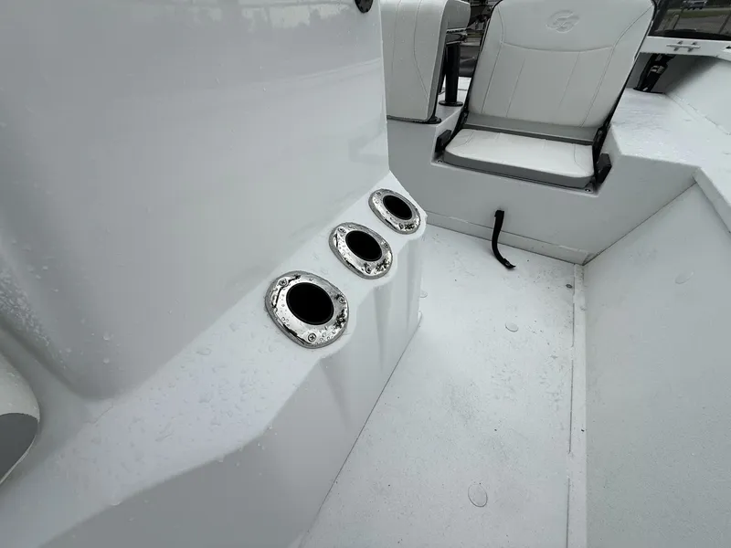Slide: The Image of G3 Bay 20-F115 WHITE 2027 - 9