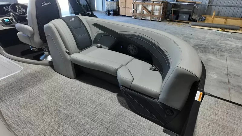 Slide: The Image of Barletta Cabrio 22QC 2027 - 43