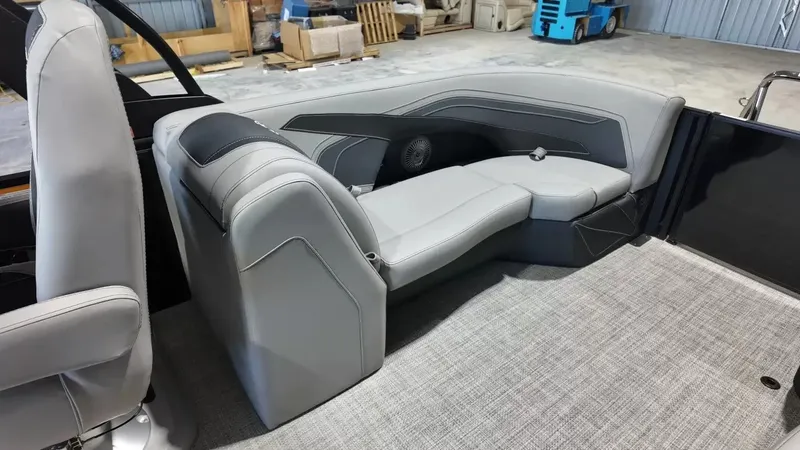 Slide: The Image of Barletta Cabrio 22QC 2027 - 40