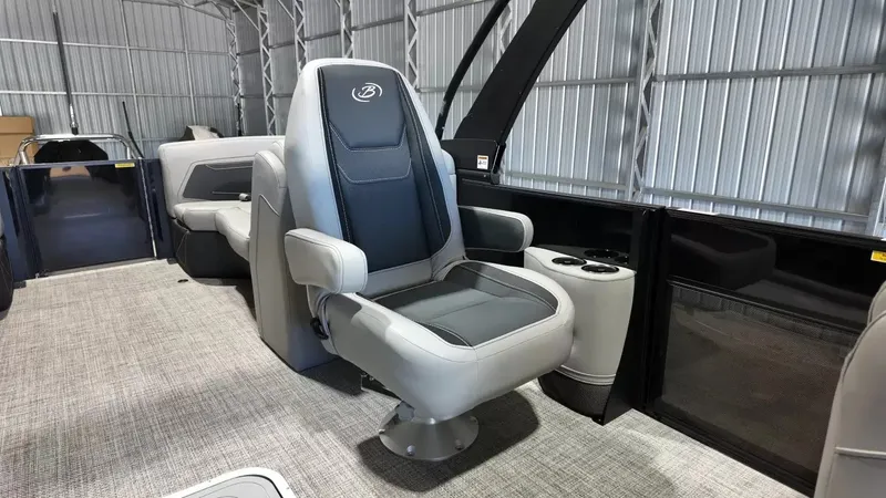 Slide: The Image of Barletta Cabrio 22QC 2027 - 36