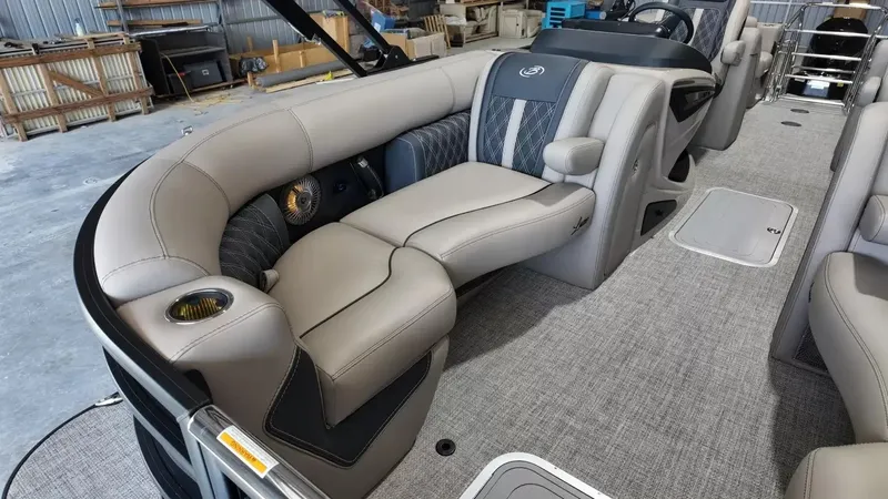 Slide: The Image of Barletta Lusso 23QCSS 2027 - 30