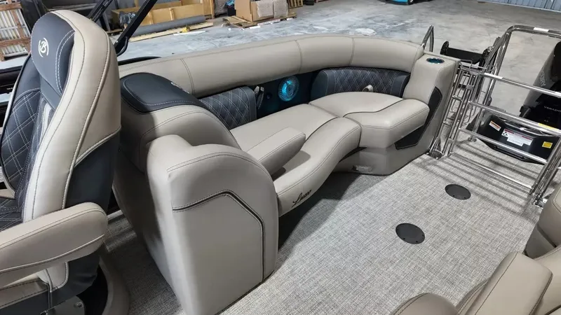 Slide: The Image of Barletta Lusso 23QCSS 2027 - 64