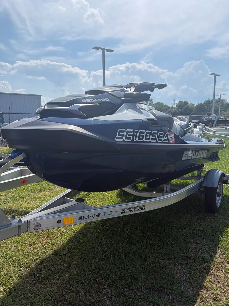 Slide: The Image of Sea-Doo GTX LTD 300 2023 - 2