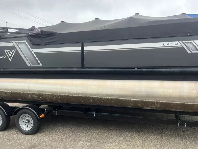 The Image of Viaggio Lago 22Q 2022 - 1