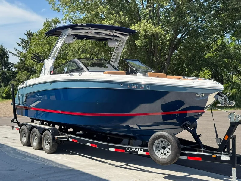 The Image of Cobalt R8 Surf 2022 - 1