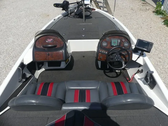 Slide: The Image of Ranger 185 VS 2002 - 14