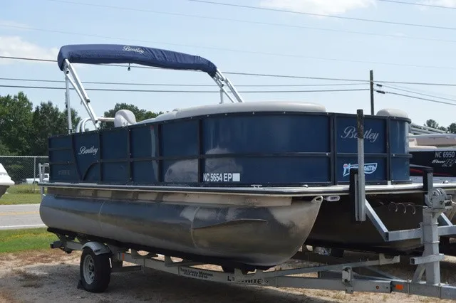 The Image of Bentley Pontoons Bentley 200 Cruise 2020 - 1