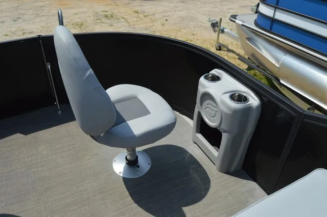 Slide: The Image of Flagship Endurance 16 Front Fish 2024 - 15