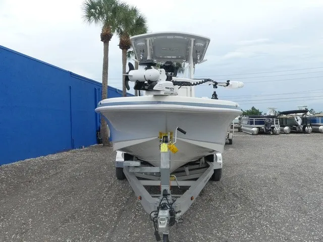 Slide: The Image of Ranger 2600 Bay 2024 - 3