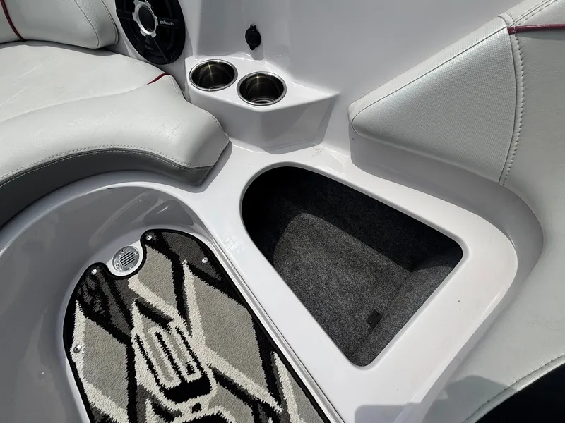 Slide: The Image of Nautique Super Air Nautique 210 2013 - 22